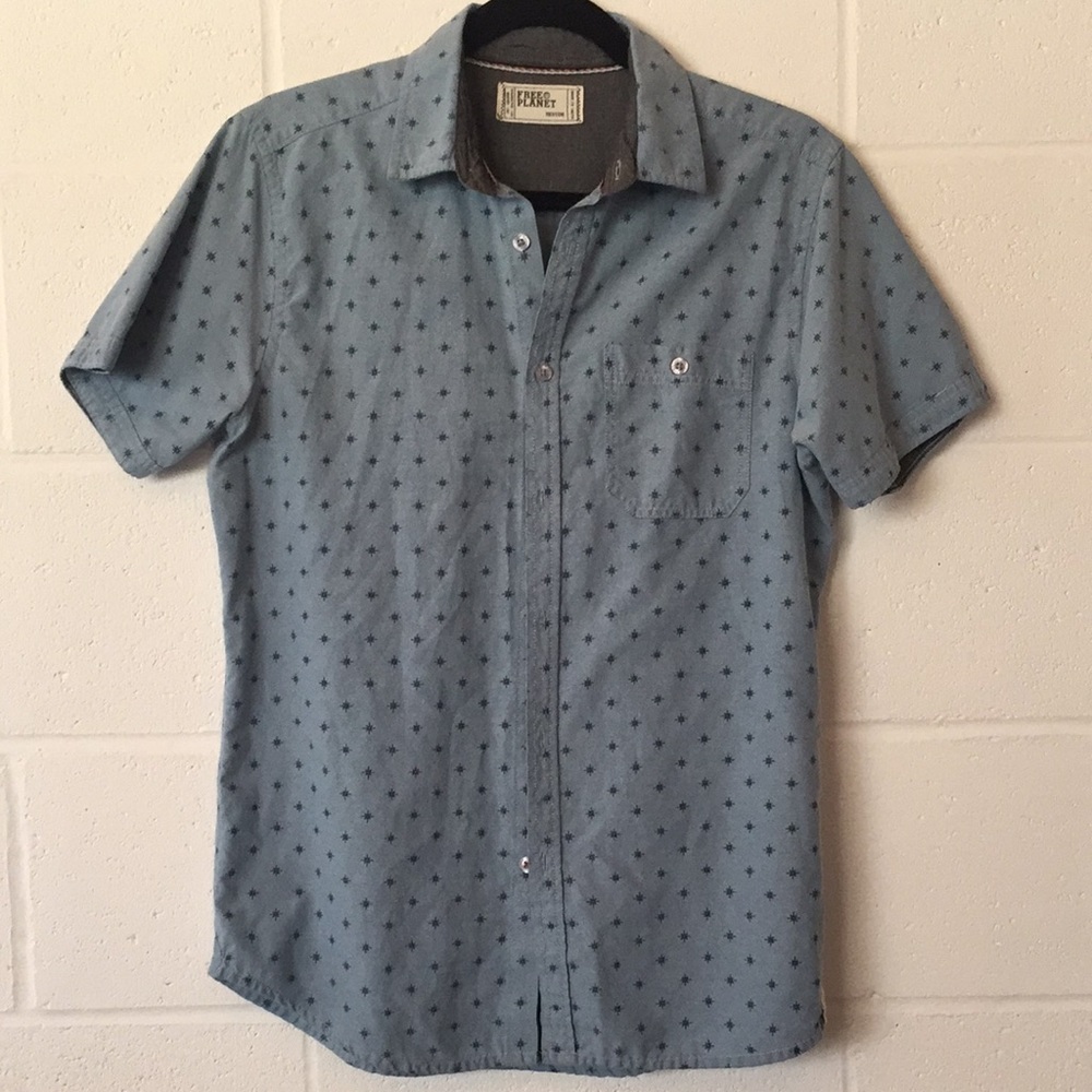 Free Plant Men’s Medium Button-Down Short Sleeves